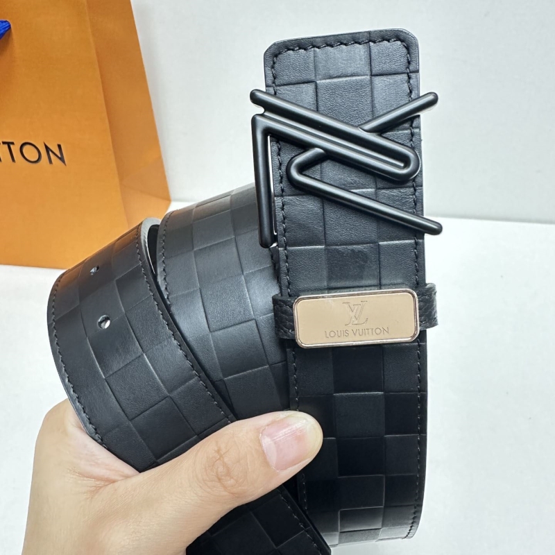 l**is V*t*n belts
